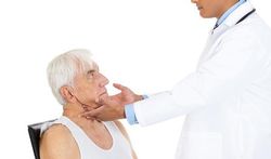 Personnes âgées : quand faut-il traiter une hypothyroïdie ?