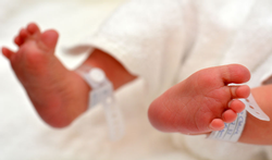 Positieve evaluatie van kortere opname bij bevalling