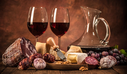 Waarom kun je van rood vlees en rode wijn kanker krijgen?