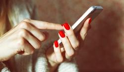 Smartphone : les traces de doigts vous trahissent !