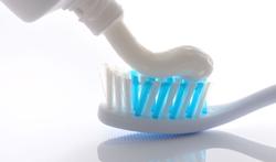 Helpt 'whitening' tandpasta om wittere tanden te krijgen?