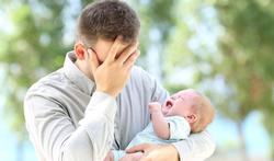 Postnatale depressie bij vaders meestal niet herkend