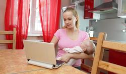 Nieuwe moeders zoeken veel informatie op internet