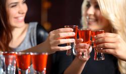 Drunkorexie : on mange moins pour pouvoir boire plus d'alcool