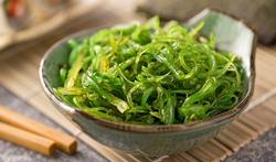 Le wakamé, l'algue aux multiples bienfaits