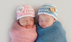 Peut-on savoir si on est enceinte de jumeaux avant l'échographie ?