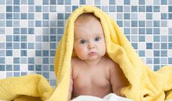 Vidéo - Le bain du petit bébé