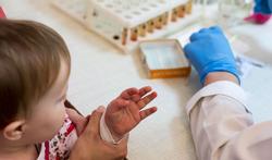 Nieuwe test maakt onderscheid tussen bacteriële en virale infectie bij kinderen