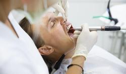 Trop d’antibiotiques chez le dentiste ?