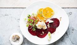 Recette - Carpaccio de betterave rouge au fromage de chèvre et orange