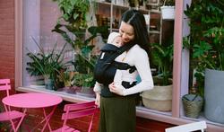 Checklist: Zo kan je je baby ergonomisch dragen
