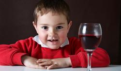 Mon enfant a bu de l’alcool : que faire ?