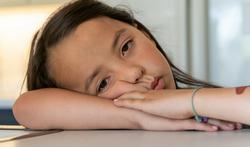 Pourquoi mon enfant est-il fatigué ? Causes fréquentes