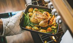 Getty_kip_oven_koken_2025.jpg