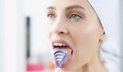 Pourquoi se brosser ou se racler la langue ?