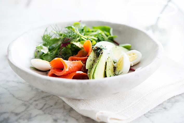 SaladeAvocatSaumonCaille1.jpg