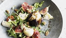 Salade de fromage de chèvre grillé aux figues fraîches