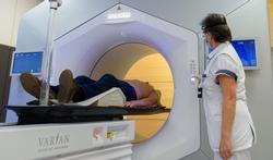 Radioterapia O Raza De Speranta Pentru Bolnavii De Cancer