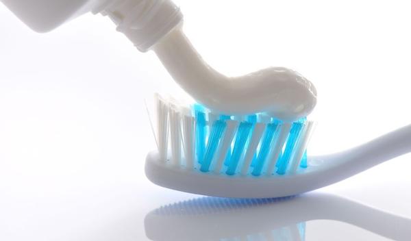 musical Wijzigingen van Deuk Helpt 'whitening' tandpasta om wittere tanden te krijgen? | gezondheid.be