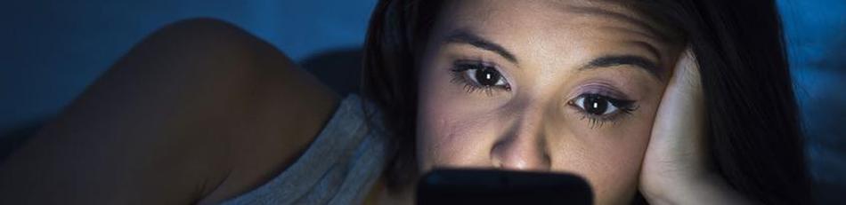 ad_woman-phone.jpg
