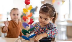 30 activités sensorielles Montessori faciles pour les tout-petits