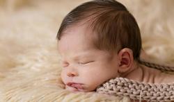 3 natuurlijke middeltjes tegen de droge hoofdhuid van je baby