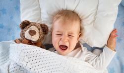 Comment calmer la toux de mon enfant la nuit?