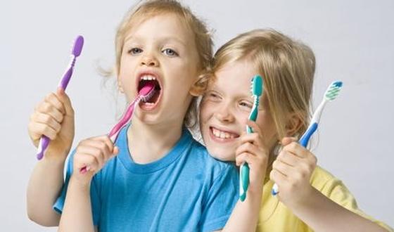 123-kinderen-tanden-poetsen-tandborstel-170-08.jpg