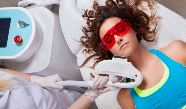 123-vr-lichttherapie-laser-acne-huid-10-18.png