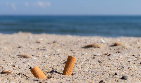 123m-sigaret-strand-zee-7-7-20.jpg