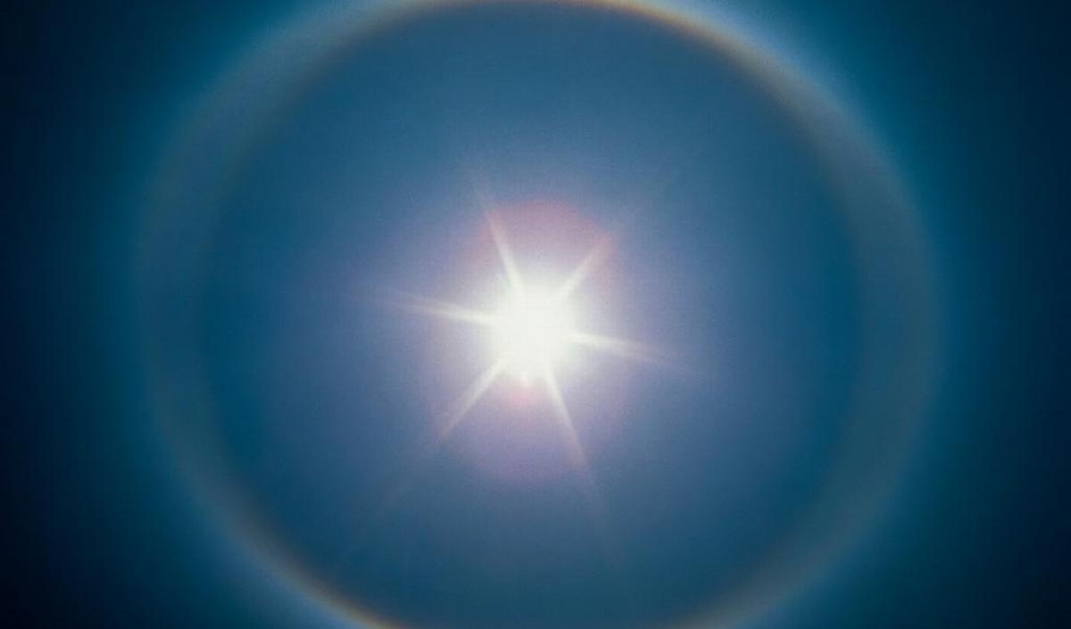 © Getty Images / Halo rond lichtbron Getty_halo_licht_zon_2025.jpg