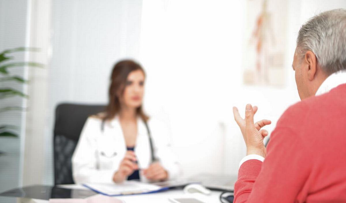 Getty_man_dokter_consult_2025.jpg
