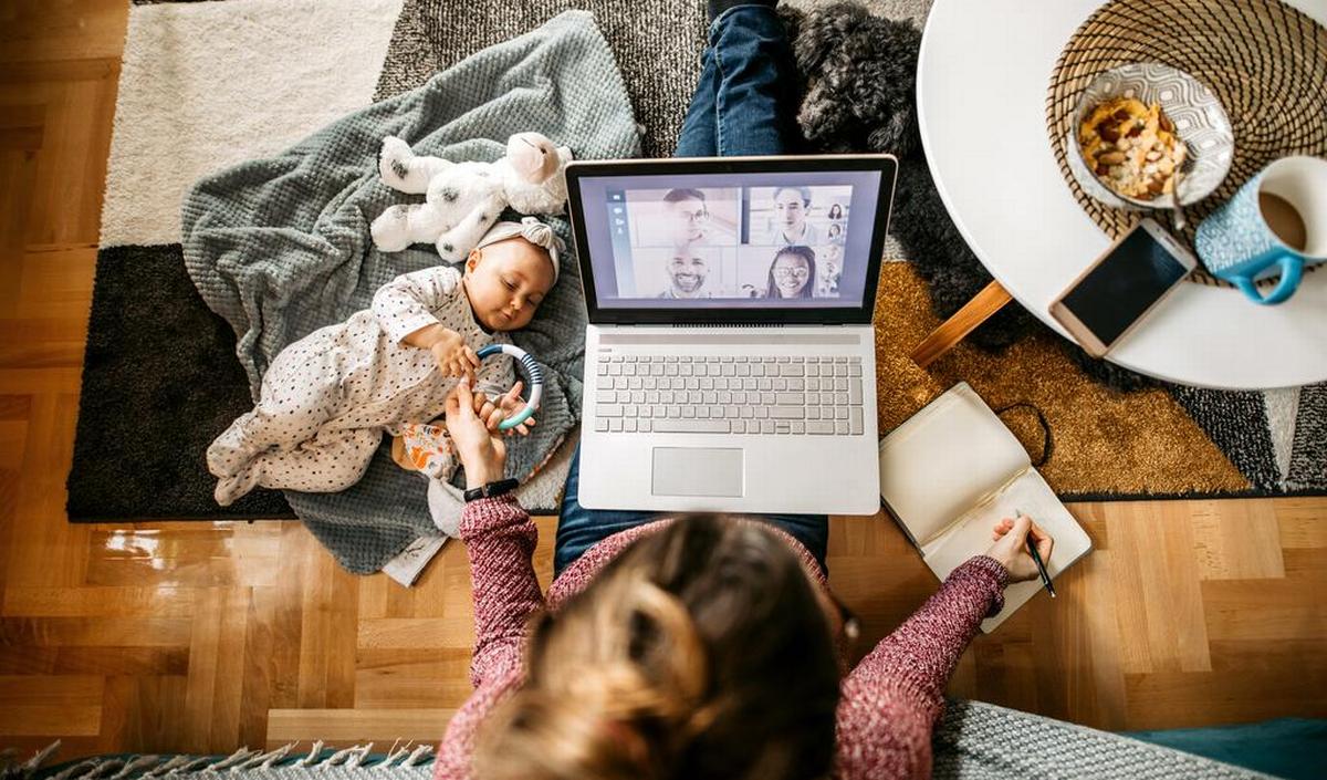 © Getty Images Getty_multitasken_mama_2025.jpg