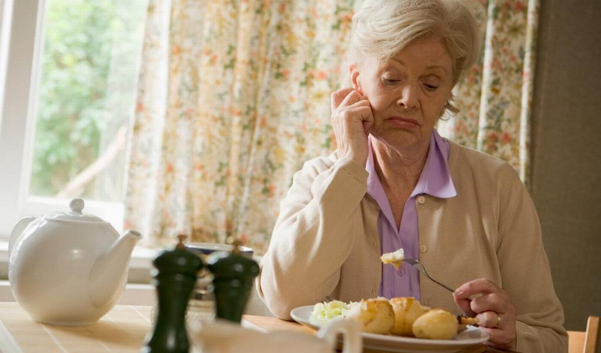 Getty_oud_vrouw_honger_eten_2026.jpg